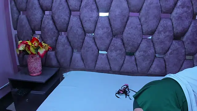 AlaSmith online show from November 2025 02:27:01 AM