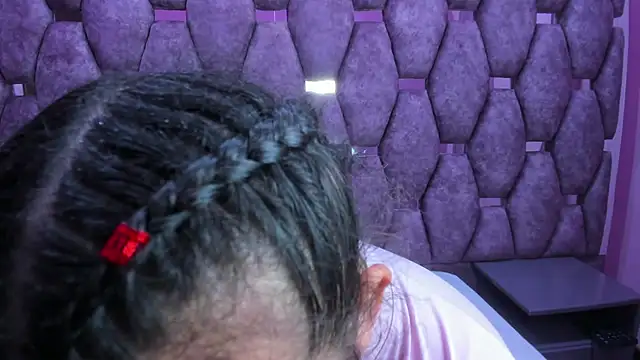 AlaSmith online show from October 2025 02:23:01 AM