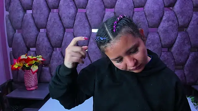 AlaSmith online show from December 2025 02:12:02 AM