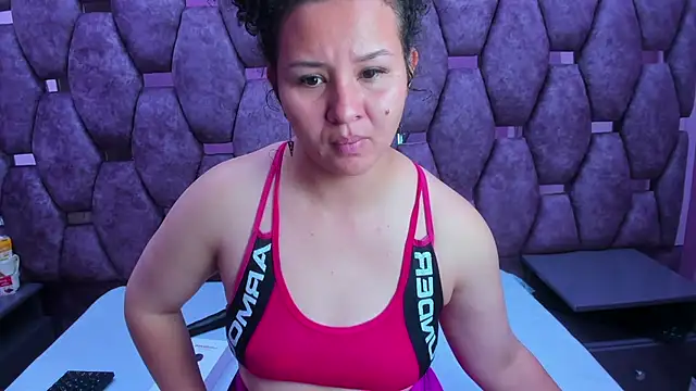 AlaSmith online show from November 2025 02:05:02 AM