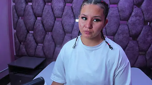 AlaSmith online show from November 2025 02:15:01 AM