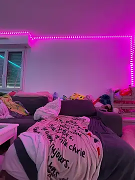 Snapshot of LaskaLeRoomba chatting on February 2026 04:36:02 PM LaskaLeRoomba online show from February 2026 04:36:02 PM