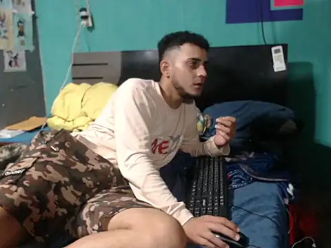 Snapshot of xxxxhotxoxo chatting on October 2025 10:52:02 PM xxxxhotxoxo online show from October 2025 10:52:02 PM