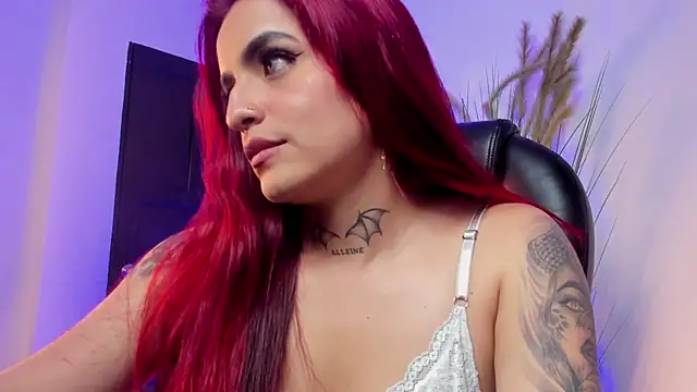 Snapshot of valeriee_millerr_ chatting on March 2025 10:39:02 PM valeriee millerr online show from March 2025 10:39:02 PM
