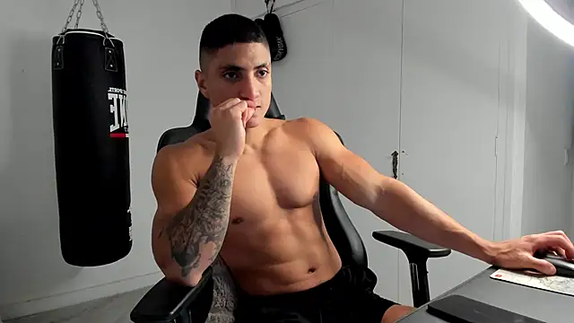 dan01  online show from November 2025 01:37:02 PM