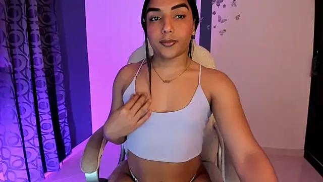 CandyLatinHott online show from December 2025 01:39:01 AM