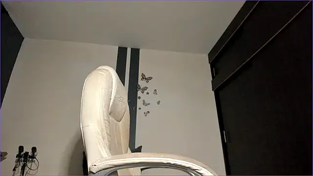 CandyLatinHott online show from October 2025 09:59:01 PM