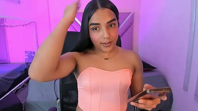 CandyLatinHott online show from February 2026 04:30:01 AM