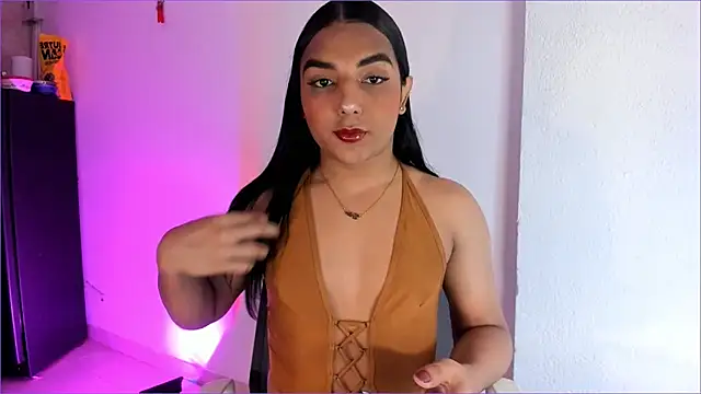 CandyLatinHott online show from April 2026 07:10:02 PM