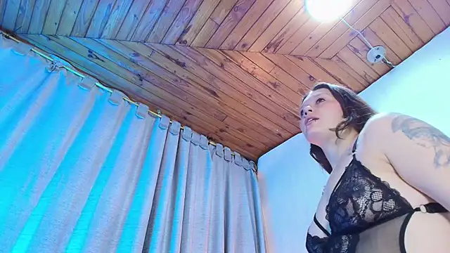 Eda Bonne online show from April 2026 11:17:01 AM