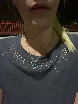 Snapshot of ToAnWTW chatting on October 2025 01:07:02 AM ToAnWTW online show from October 2025 01:07:02 AM