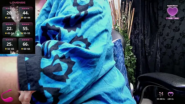 Snapshot of kalpanaaishaa chatting on November 2025 10:10:02 AM kalpanaaishaa online show from November 2025 10:10:02 AM