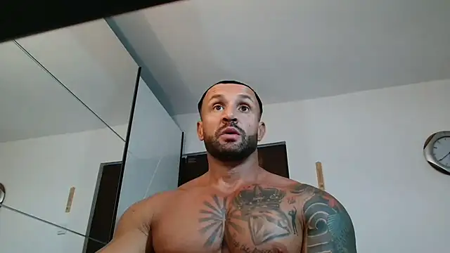 Snapshot of Magnificmuscles89 chatting on May 2026 03:40:01 PM Magnificmuscles89 online show from May 2026 03:40:01 PM