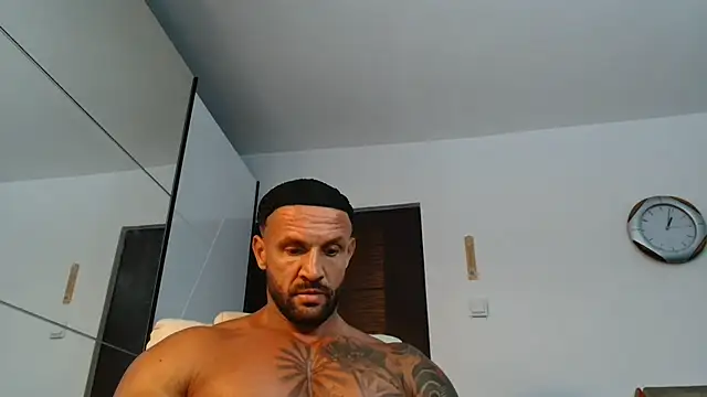 Magnificmuscles89 online show from July 2026 10:27:02 PM