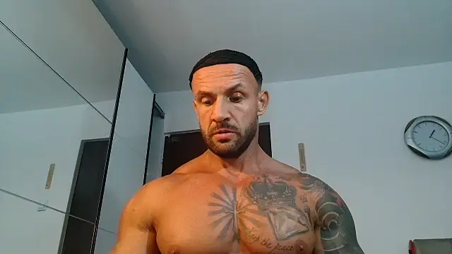Magnificmuscles89 online show from July 2026 10:42:01 PM