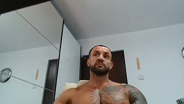 Magnificmuscles89 online show from July 2026 10:04:02 AM