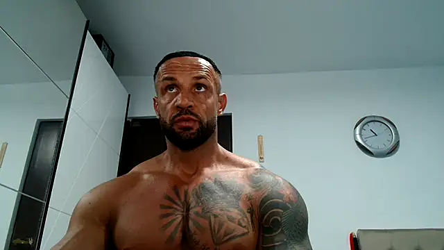 Magnificmuscles89 online show from November 2025 08:45:02 PM