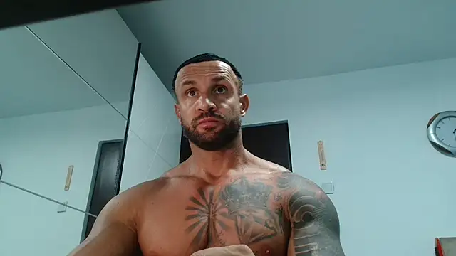Snapshot of Magnificmuscles89 chatting on May 2026 10:31:02 AM Magnificmuscles89 online show from May 2026 10:31:02 AM