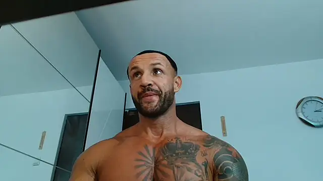 Magnificmuscles89 online show from July 2026 12:22:02 PM