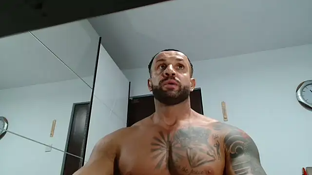 Snapshot of Magnificmuscles89 chatting on May 2026 08:12:01 PM Magnificmuscles89 online show from May 2026 08:12:01 PM