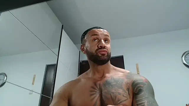 Snapshot of Magnificmuscles89 chatting on May 2026 09:45:01 AM Magnificmuscles89 online show from May 2026 09:45:01 AM