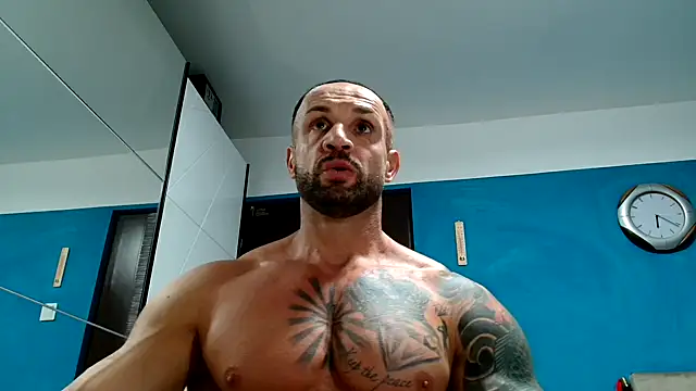 Magnificmuscles89 online show from October 2025 03:24:02 PM