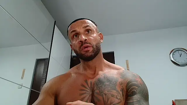 Magnificmuscles89 online show from January 2026 10:58:02 PM