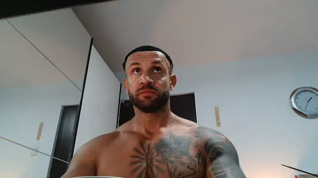 Snapshot of Magnificmuscles89 chatting on May 2026 10:36:02 AM Magnificmuscles89 online show from May 2026 10:36:02 AM
