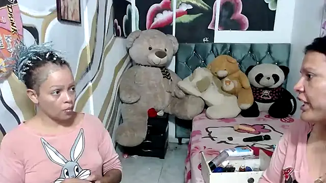 Snapshot of manzanahot9 chatting on September 2025 07:03:02 PM manzanahot9 online show from September 2025 07:03:02 PM