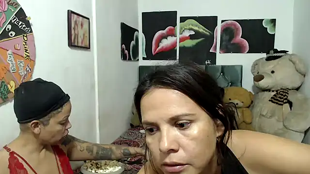 Snapshot of manzanahot9 chatting on March 2025 08:10:02 PM manzanahot9 online show from March 2025 08:10:02 PM