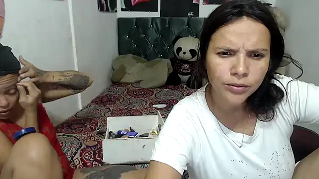 Snapshot of manzanahot9 chatting on March 2025 08:27:02 PM manzanahot9 online show from March 2025 08:27:02 PM