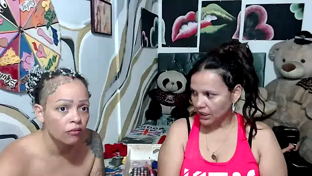 Snapshot of manzanahot9 chatting on October 2025 01:47:02 PM manzanahot9 online show from October 2025 01:47:02 PM