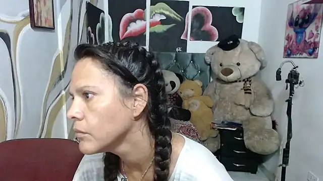 Snapshot of manzanahot9 chatting on April 2026 11:12:01 AM manzanahot9 online show from April 2026 11:12:01 AM