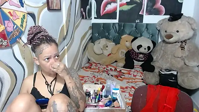 manzanahot9 online show from February 2026 06:40:02 PM