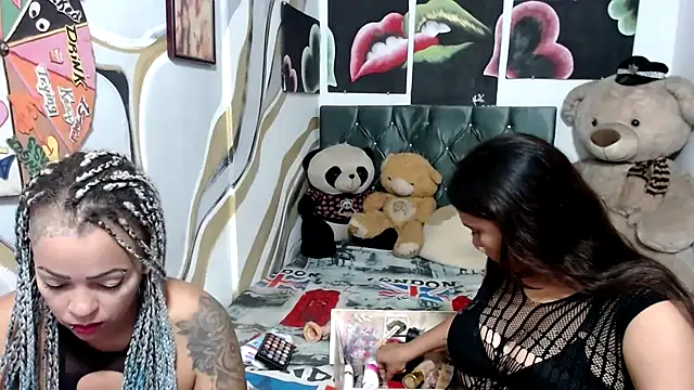 Snapshot of manzanahot9 chatting on September 2025 11:32:01 PM manzanahot9 online show from September 2025 11:32:01 PM