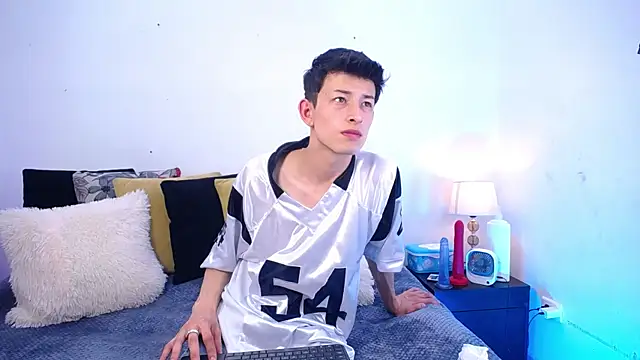 MaikCarver online show from September 2025 03:45:02 AM