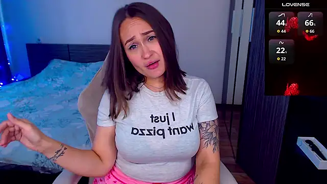 Cutie-Melanie online show from October 2025 10:07:01 AM