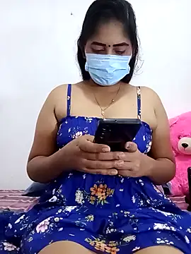 SLZAARA online show from November 2025 08:13:02 PM