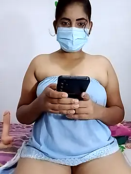 SLZAARA online show from October 2025 07:59:02 PM