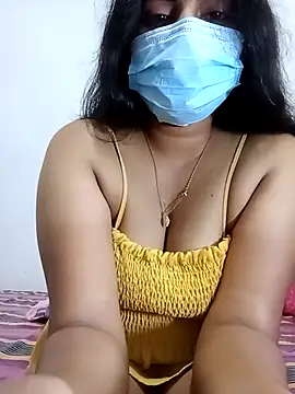 SLZAARA online show from November 2025 03:43:01 AM