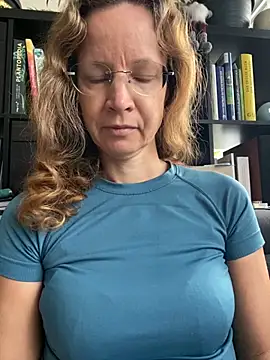 AnnikaRose online show from October 2025 06:18:02 AM