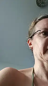 Snapshot of AnnikaRose chatting on June 2026 01:33:01 PM AnnikaRose online show from June 2026 01:33:01 PM