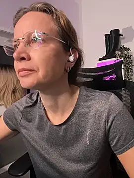 AnnikaRose online show from December 2025 06:45:02 AM