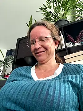 AnnikaRose online show from September 2025 06:09:02 AM