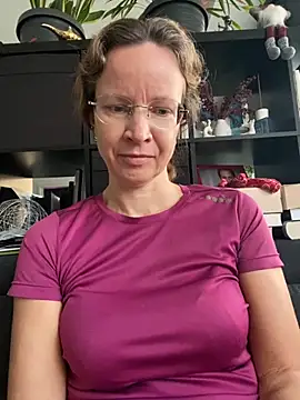 AnnikaRose online show from October 2025 05:44:01 AM