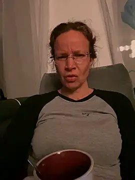 AnnikaRose online show from October 2025 05:41:02 AM