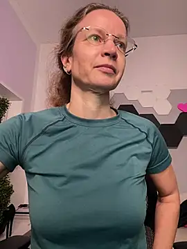 AnnikaRose online show from January 2026 07:47:01 AM