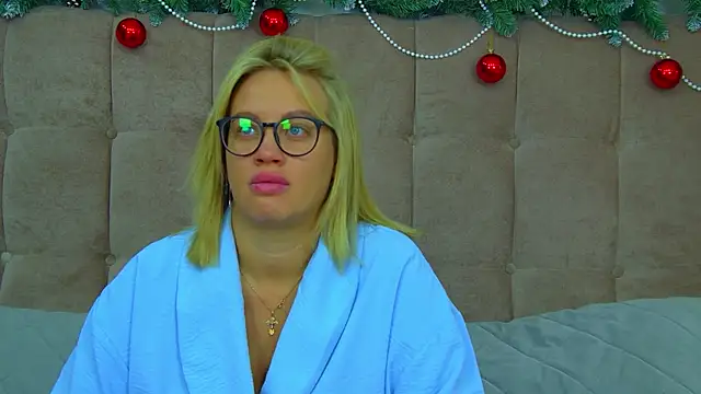 MariaNeumann online show from December 2025 06:27:01 AM