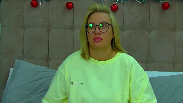 MariaNeumann online show from December 2025 06:18:02 AM