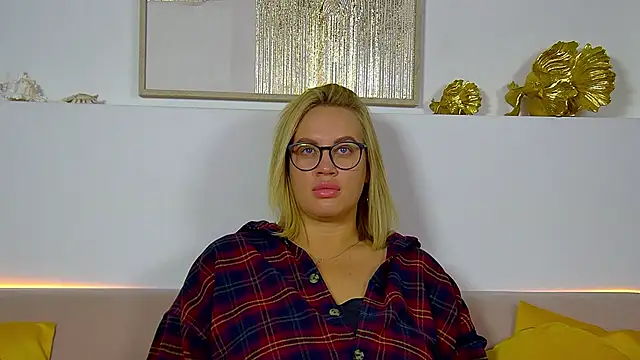 MariaNeumann online show from November 2025 06:23:01 AM